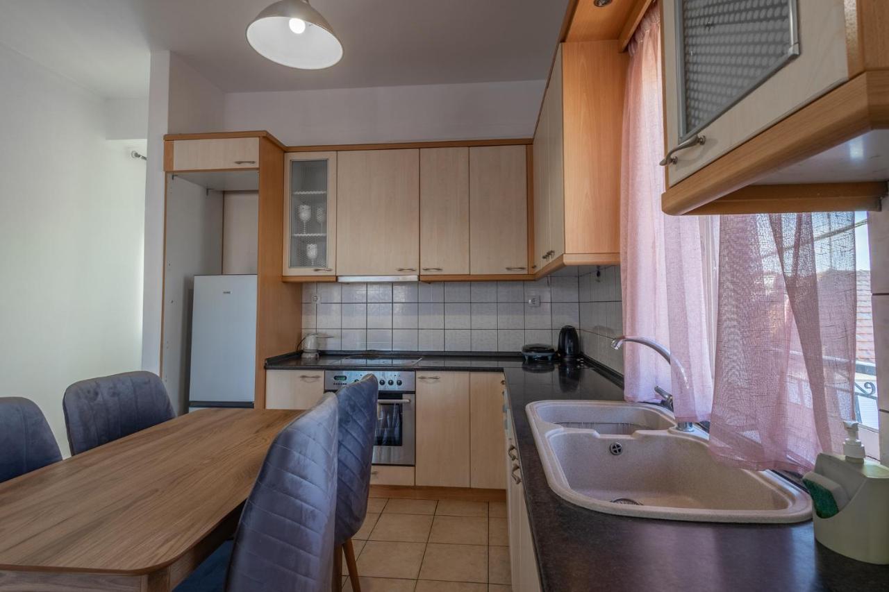 Deluxe Apartment La 拉里萨 外观 照片