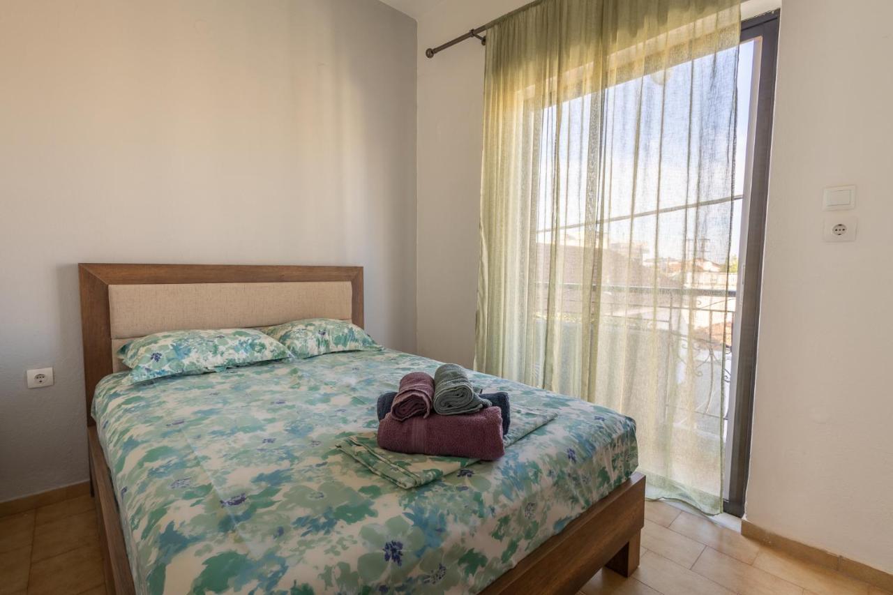 Deluxe Apartment La 拉里萨 外观 照片