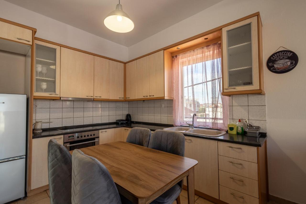 Deluxe Apartment La 拉里萨 外观 照片